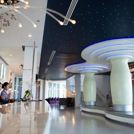 Prajaktra Design Hotel Удон-Тхани Экстерьер фото