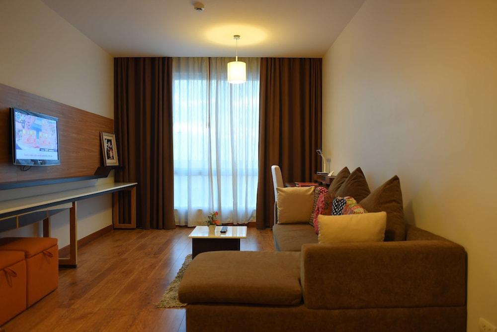 Prajaktra Design Hotel Удон-Тхани Экстерьер фото